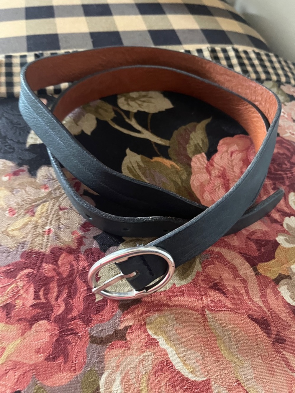 L.L. Bean hunter green reversible to brown Leather Belt with Silver Oval Buckle
